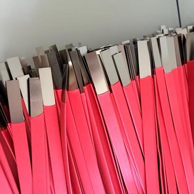 Bulk Order Battery Nickel Strip, OEM 0.12*6*130/160mm Battery Nickel Strip, Pre‑Sleeved 105/120mm Black Heat‑Shrink Tube with Bare Tab on Both Sides for Battery, Monthly Supply Battery Nickel Tab